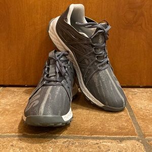 Adidas Bounce size men 12